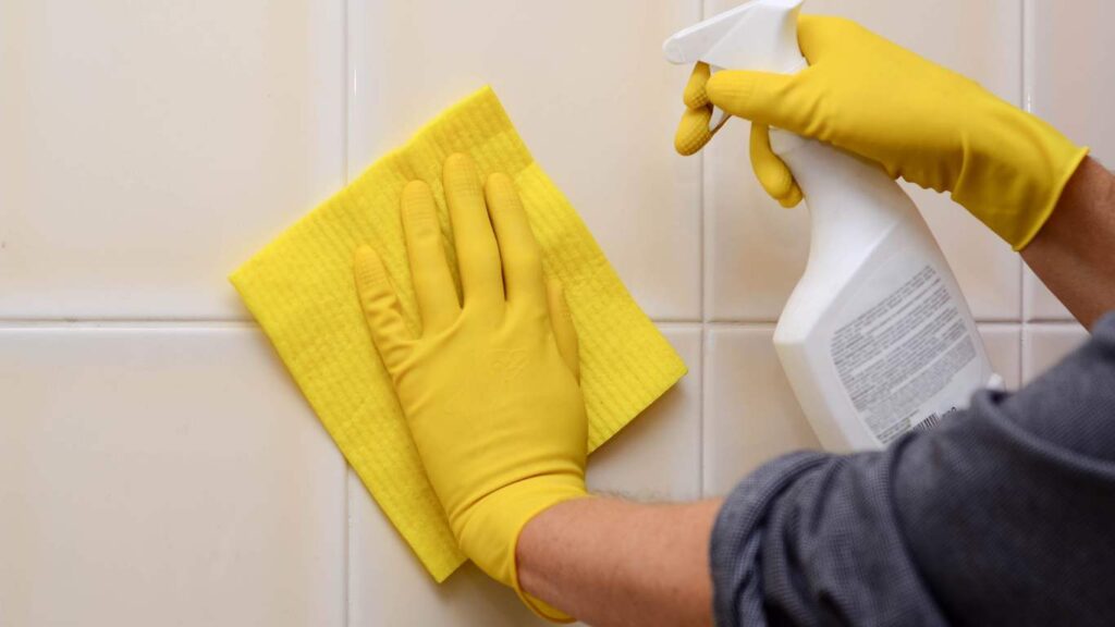Tile and Grout Cleaning Tips for Palm Coast Kitchens and Bathrooms